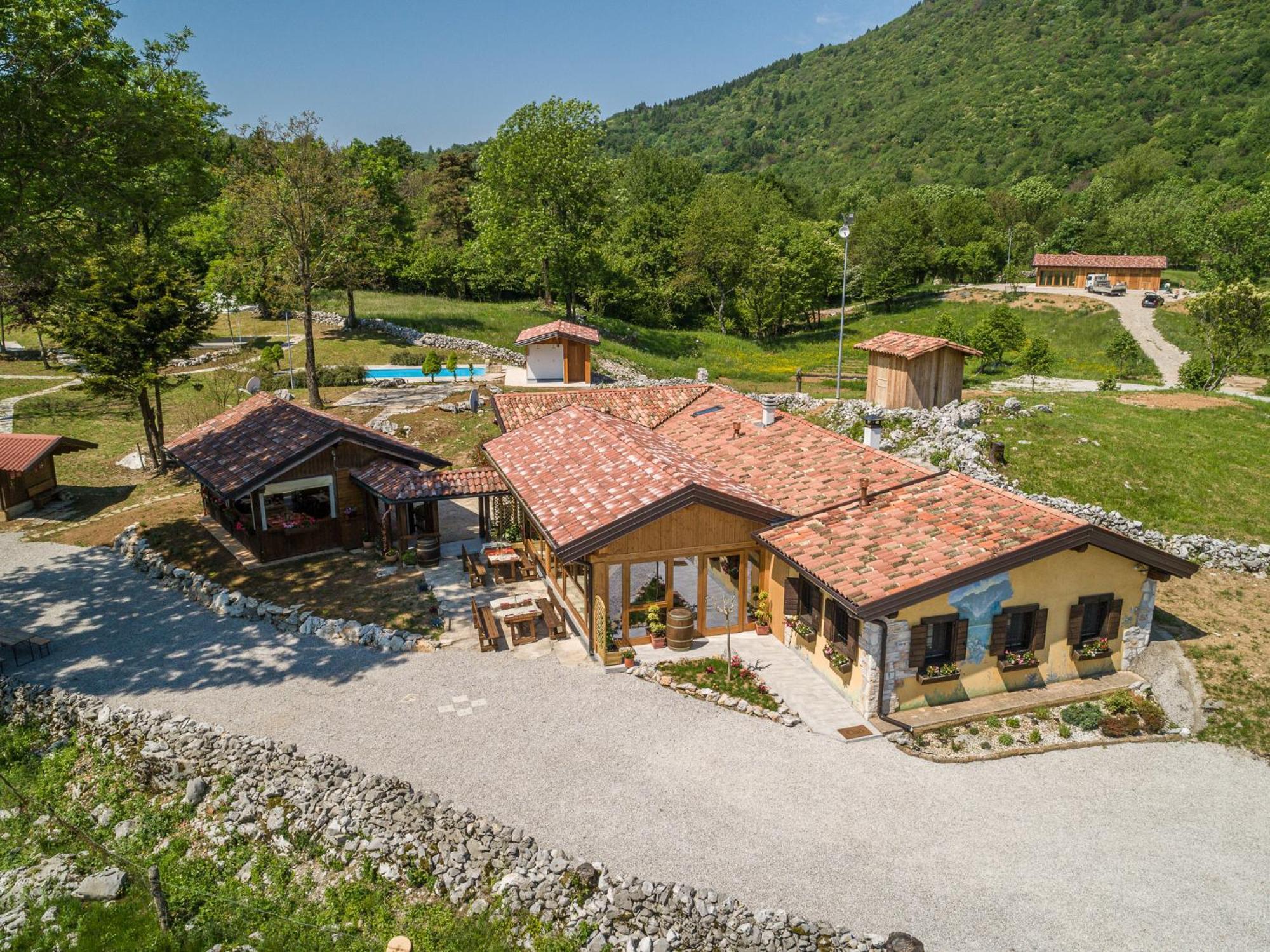 Agriturismo Fattoria Carolina Friuli Arzino Vito d'Asio Esterno foto